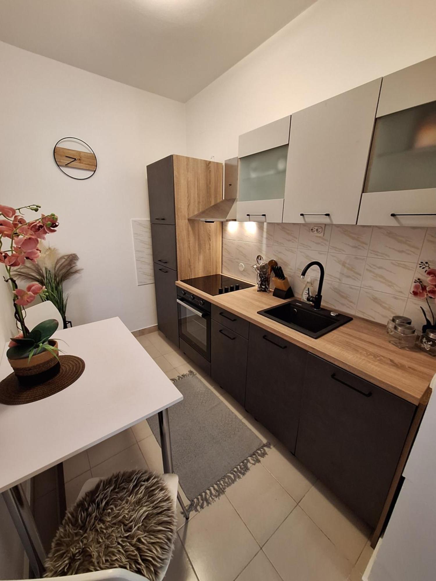 Apartman Valeria Orebić Zewnętrze zdjęcie